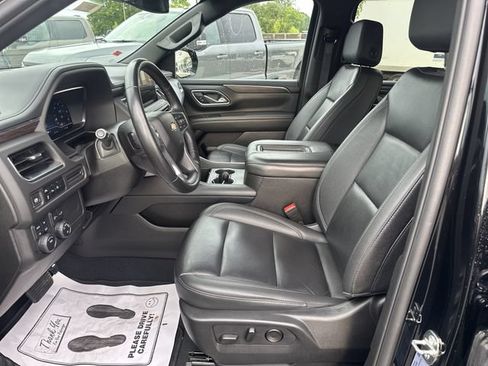 Used 2024 Chevrolet Suburban LT AWD/4WD image 27