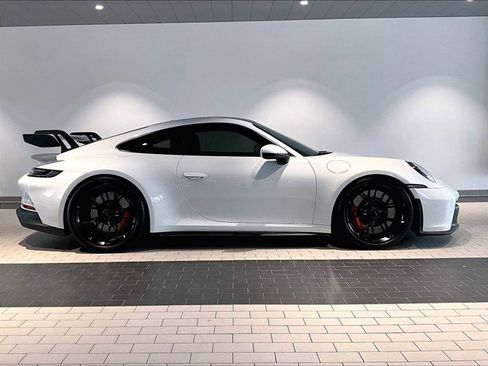Used 2022 Porsche 911 GT3 image 11