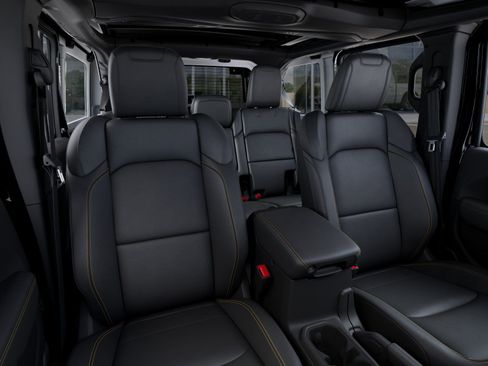 New 2026 Jeep Wrangler Unlimited Sahara AWD/4WD image 16