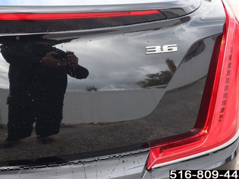 Used 2018 Cadillac XTS Luxury image 31