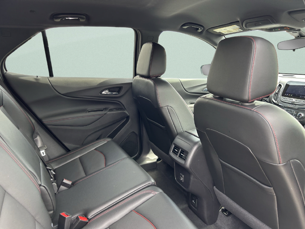 Used 2024 Chevrolet Equinox RS w/ RS Leather Package FWD image 22