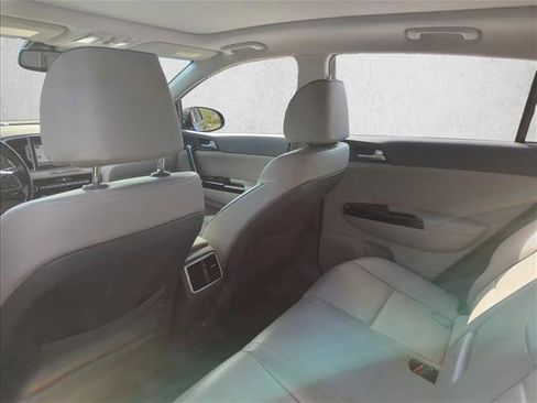 Used 2019 Kia Sportage SX image 19