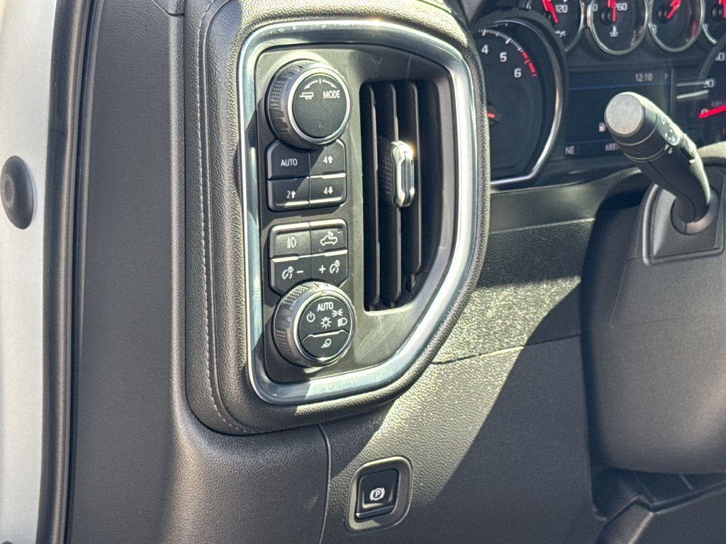 Used 2020 Chevrolet Silverado 1500 LT Trail Boss AWD/4WD image 14