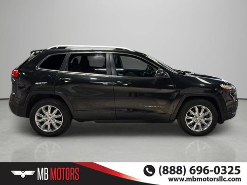 Used 2016 Jeep Cherokee Limited AWD/4WD image 3