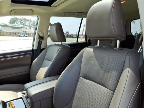 Used 2023 Lexus GX 460 Luxury w/ Sport Design Package AWD/4WD image 17