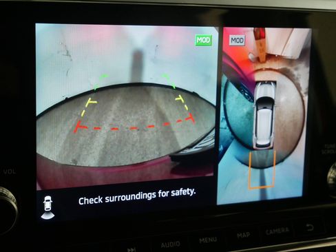 Used 2023 Mitsubishi Outlander SE image 32