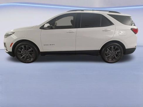 Used 2024 Chevrolet Equinox RS w/ LPO, Floor Liner Package FWD image 4