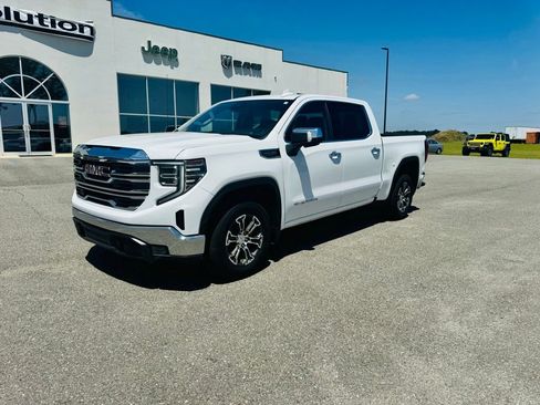 Used 2024 GMC Sierra 1500 SLT RWD image 3