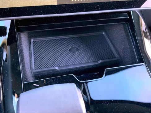 Used 2025 Land Rover Range Rover Sport Dynamic SE image 33