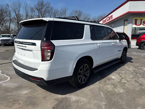 Used 2024 Chevrolet Suburban Z71 w/ Off-Road Capability Package image 5