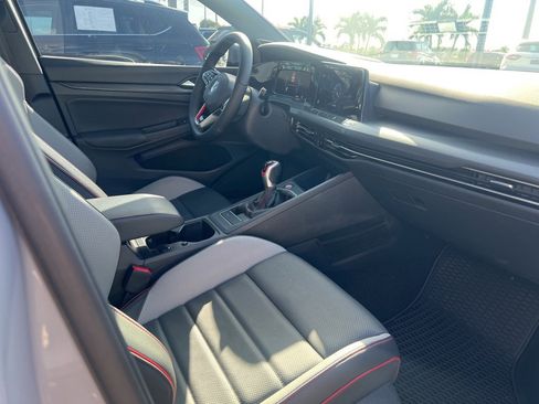 Certified 2022 Volkswagen GTI SE image 10
