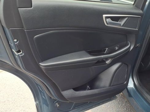 Used 2019 Ford Edge SEL w/ Equipment Group 201A AWD/4WD image 6