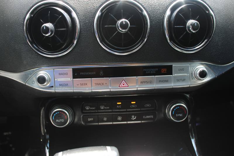 Used 2019 Kia Stinger AWD/4WD image 15