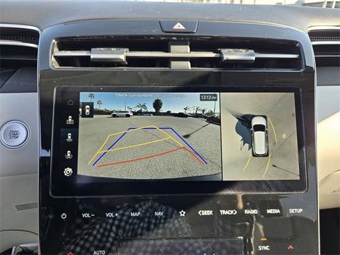 Used 2024 Hyundai Tucson Limited image 11