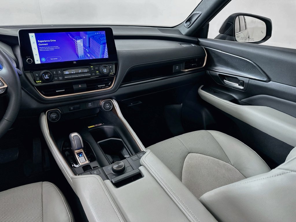 Certified 2026 Toyota Grand Highlander AWD Hybrid image 24