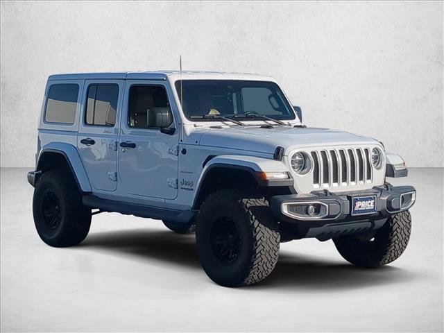 Used 2019 Jeep Wrangler Unlimited Sahara AWD/4WD image 3