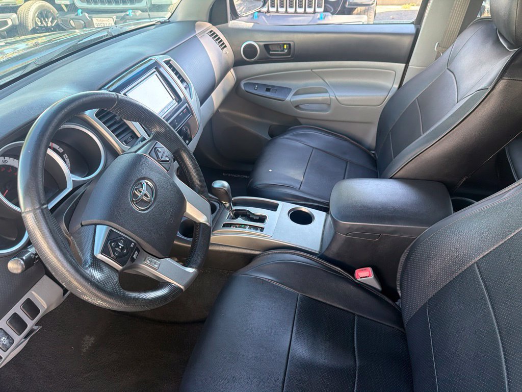 Used 2014 Toyota Tacoma PreRunner w/ TRD Sport Package RWD image 12