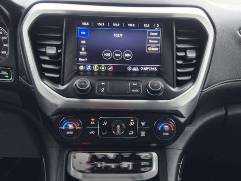 Used 2020 GMC Acadia SLT FWD image 25