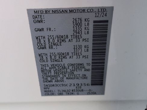Used 2025 Nissan Pathfinder SL AWD/4WD image 39