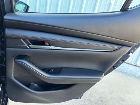 Certified 2024 MAZDA MAZDA3 s image 31