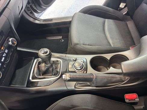 Used 2016 MAZDA MAZDA3 i Touring w/ Popular Equipment Package FWD image 19