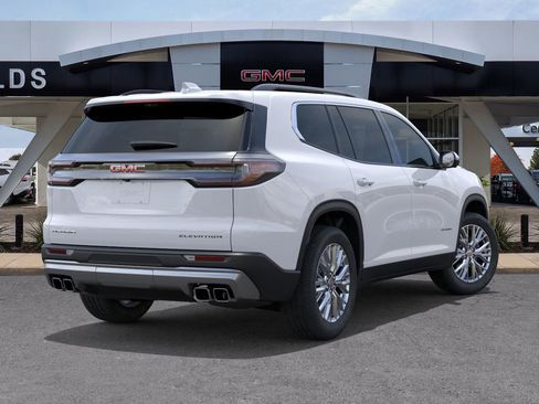 Used 2025 GMC Acadia Elevation w/ Elevation Premium Package image 4