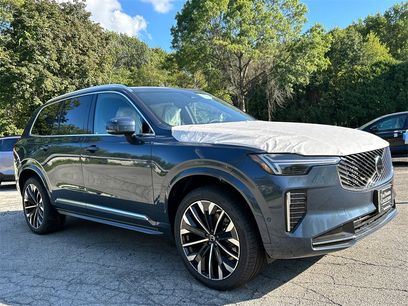 New 2026 Volvo XC90 B6 Plus w/ Protection Package Premier