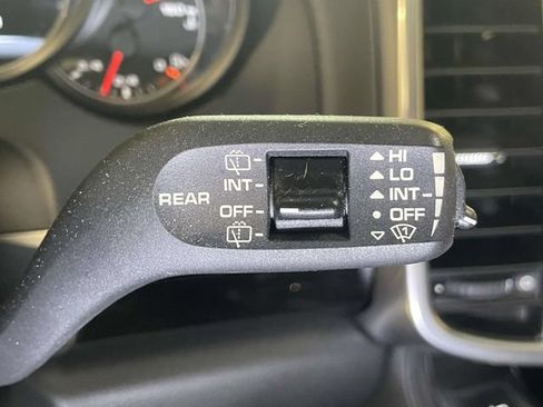 Used 2015 Porsche Cayenne S AWD/4WD image 40