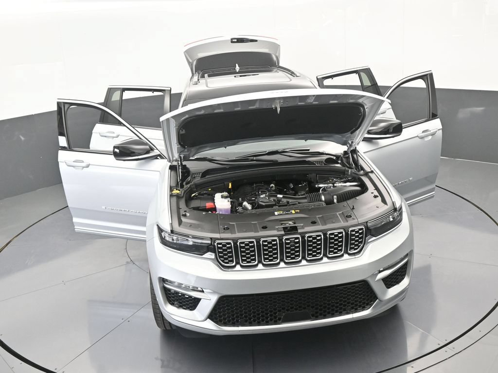New 2025 Jeep Grand Cherokee Summit AWD/4WD image 82