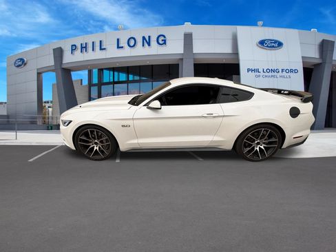 Used 2017 Ford Mustang GT Premium w/ Equipment Group 401A RWD image 2