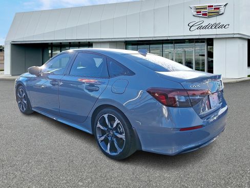 Used 2025 Honda Civic Sport image 4