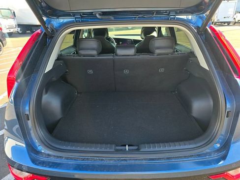 Certified 2024 Kia Niro Wind w/ Wind Preserve Package FWD image 16