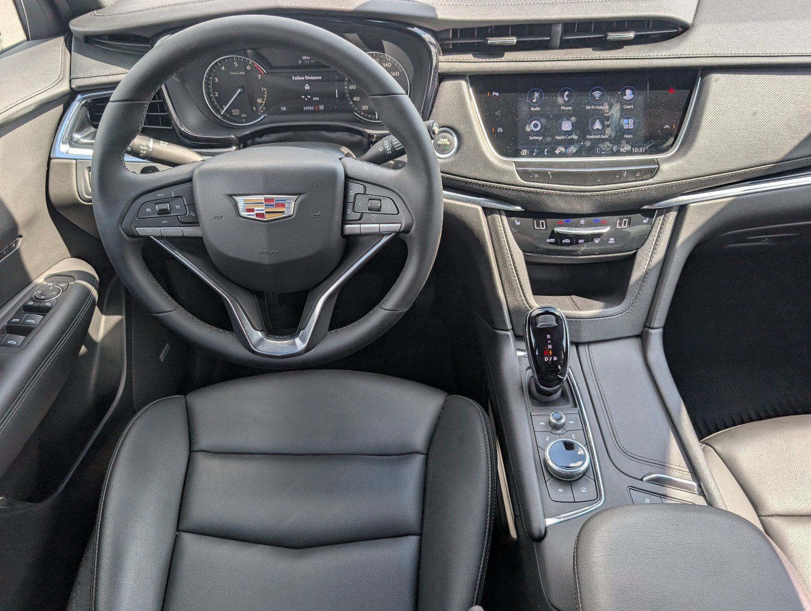 Certified 2024 Cadillac XT6 Luxury w/ LPO, Floor Liner Package AWD/4WD image 29