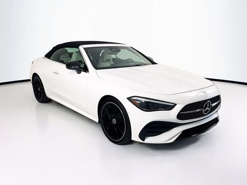 Certified 2024 Mercedes-Benz CLE 300 4MATIC Cabriolet image 11