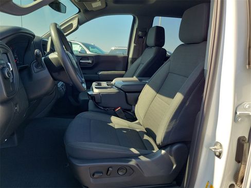 Used 2025 Chevrolet Silverado 1500 Custom image 18