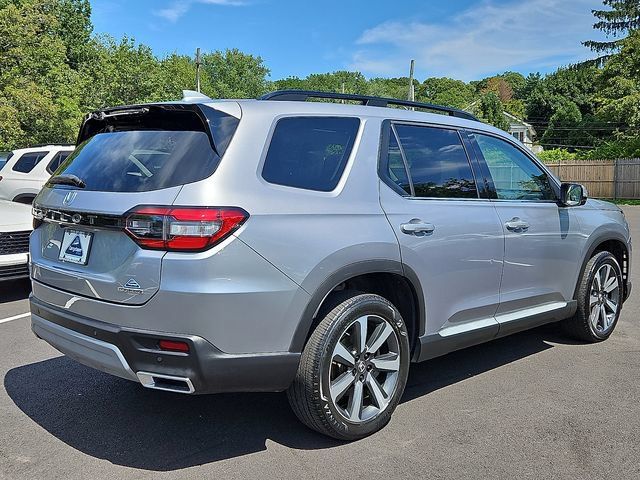 Certified 2023 Honda Pilot Touring image 6