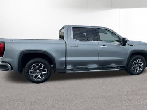 Used 2023 GMC Sierra 1500 SLT w/ SLT Premium Plus Package AWD/4WD image 11