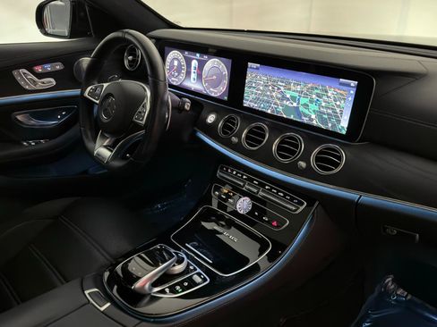 Used 2018 Mercedes-Benz E 63 AMG S image 29