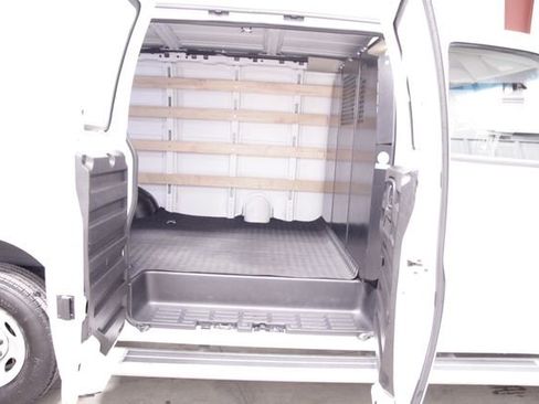 Used 2024 Chevrolet Express 2500 w/ Driver Convenience Package image 18