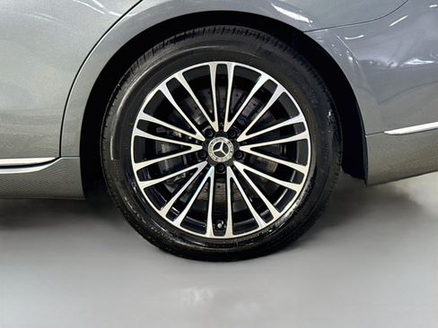 Used 2024 Mercedes-Benz S 580 4MATIC Sedan w/ Warmth & Comfort Package image 37