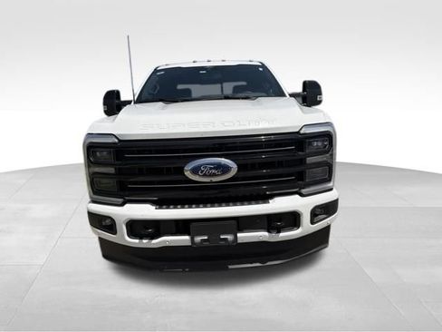 Used 2026 Ford F250 Platinum AWD/4WD image 11
