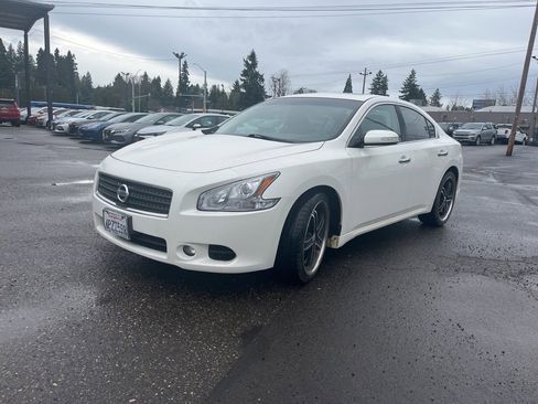 Used 2011 Nissan Maxima 3.5 SV w/ Sport Pkg image 3