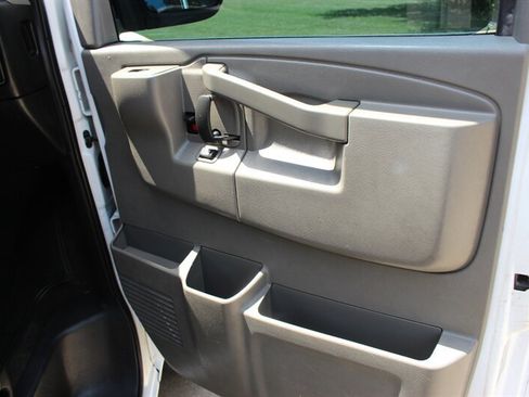 Used 2016 Chevrolet Express 3500 LT w/ LT Preferred Equipment Group RWD image 24