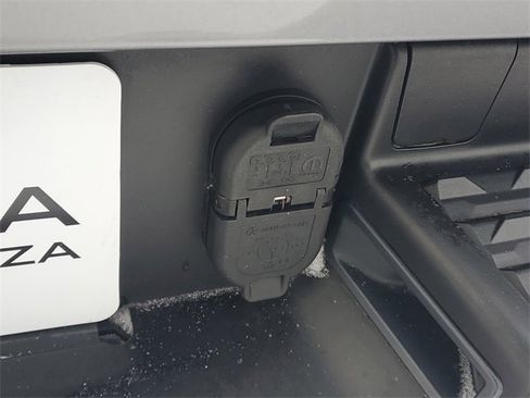 Used 2024 RAM 1500 Big Horn image 7