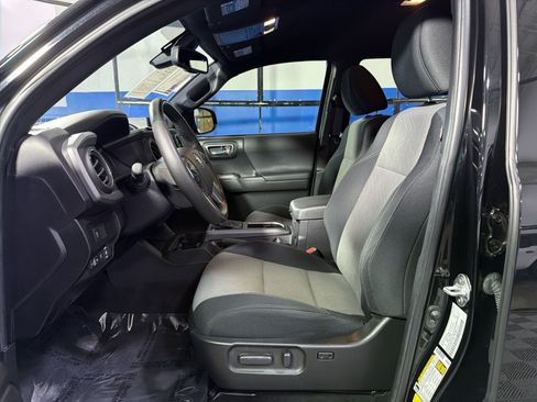 Used 2023 Toyota Tacoma TRD Sport AWD/4WD image 24