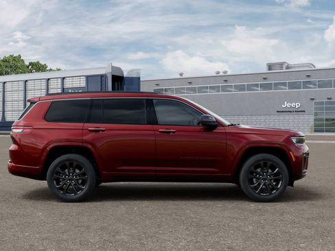 New 2026 Jeep Grand Cherokee L Limited AWD/4WD image 21