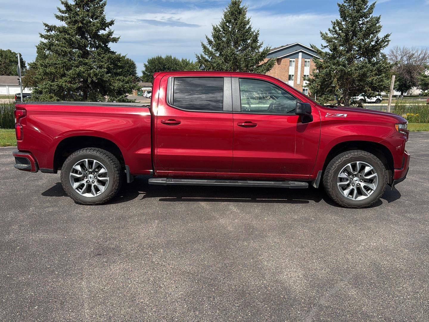 Used 2021 Chevrolet Silverado 1500 RST w/ Z71 Off-Road Package AWD/4WD image 5