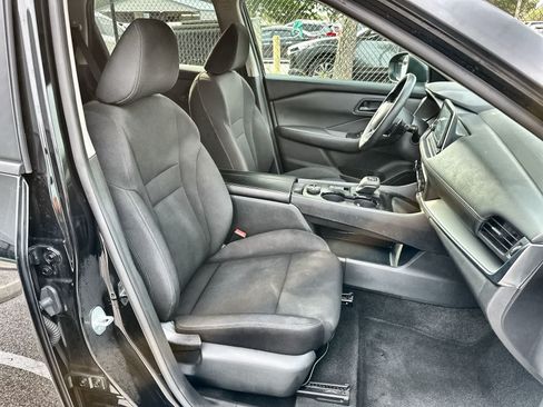 Used 2024 Nissan Rogue S AWD/4WD image 9