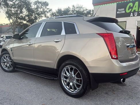 Used 2011 Cadillac SRX Luxury image 2