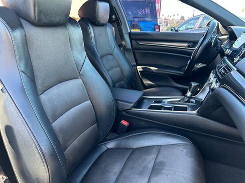 Used 2019 Honda Accord Sport image 15